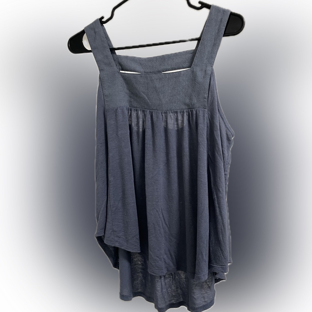 Elegant Gray Sleeveless Top